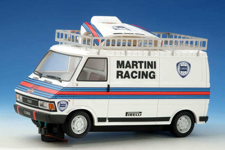 AVANT SLOT Fiat 242 service van - Martini